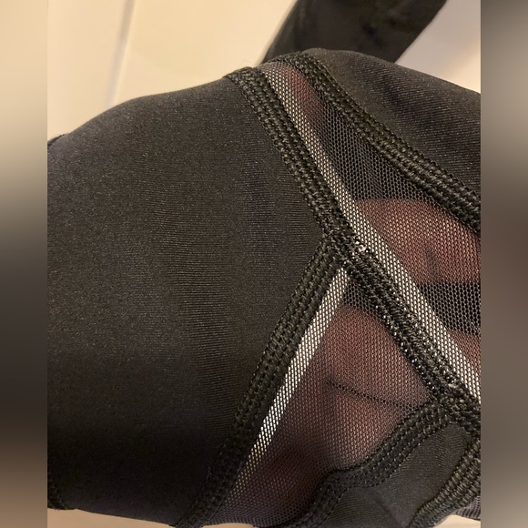 Lululemon Mesh Leggings - Picture 6 of 7